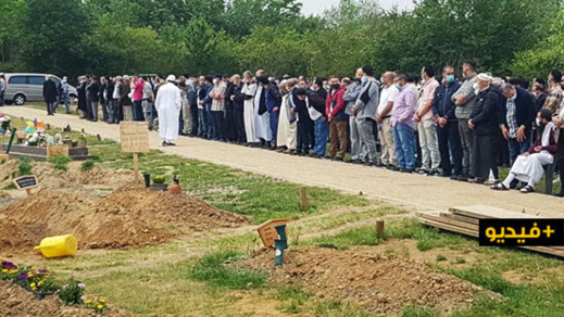 شاهدوا.. وفاة ناظوري بألمانيا يعيد مطلب دفن أبناء الجالية بأرض الوطن إلى الواجهة شاهدوا.. وفاة ناظوري بألمانيا يعيد مطلب دفن أبناء الجالية بأرض الوطن إلى الواجهة