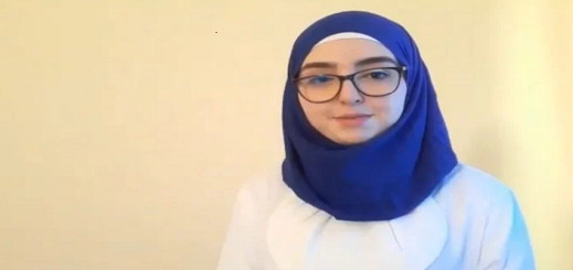 شابة من الحسيمة تتبارى حول لقب مسابقة "الخطاب الذهبي 2020" الدولية شابة من الحسيمة تتبارى حول لقب مسابقة "الخطاب الذهبي 2020" الدولية