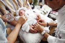 أيها المغاربة لن تختنوا أبناءكم في ألمانيا أيها المغاربة لن تختنوا أبناءكم في ألمانيا