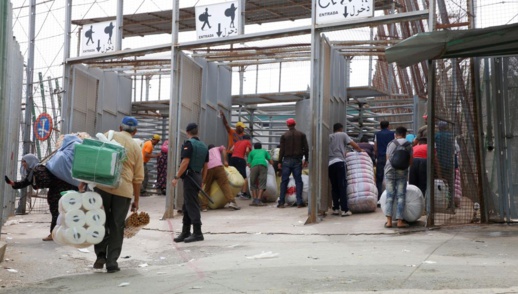 نهاية زمن التهريب.. تغييرات كبرى في المعابر الحدودية مع مليلية بعد فتحها نهاية زمن التهريب.. تغييرات كبرى في المعابر الحدودية مع مليلية بعد فتحها