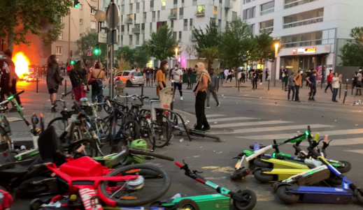 بالفيديو.. أعمال شغب ومواجهات مع الأمن بفرنسا في احتجاجات مناهَضةً للعنصرية بالفيديو.. أعمال شغب ومواجهات مع الأمن بفرنسا في احتجاجات مناهَضةً للعنصرية