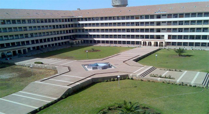 منع طلاب الحسيمة من التسجيل في جامعة محمد بن عبد الله بفاس منع طلاب الحسيمة من التسجيل في جامعة محمد بن عبد الله بفاس