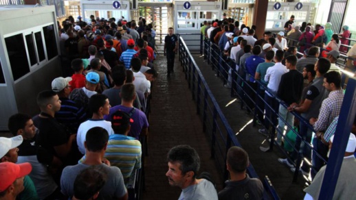 مباشرة بعد فتح الحدود.. سلطات مليلية ستفرض الفيزا على الناظوريين وتمنع العمال بدون عقد من الدخول مباشرة بعد فتح الحدود.. سلطات مليلية ستفرض الفيزا على الناظوريين وتمنع العمال بدون عقد من الدخول