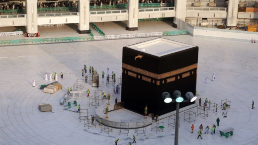 السعودية تائهة بين إلغاء موسم الحج أو تقليص عدد الحجاج خوفا من كورونا السعودية تائهة بين إلغاء موسم الحج أو تقليص عدد الحجاج خوفا من كورونا