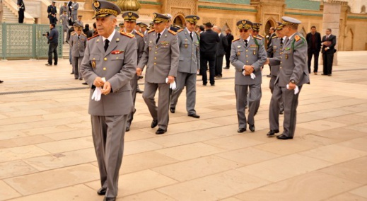 انتشار كورونا وسط الحرس الملكي يسقط جميع مساعدي الجنرال ميمون المنصوري انتشار كورونا وسط الحرس الملكي يسقط جميع مساعدي الجنرال ميمون المنصوري