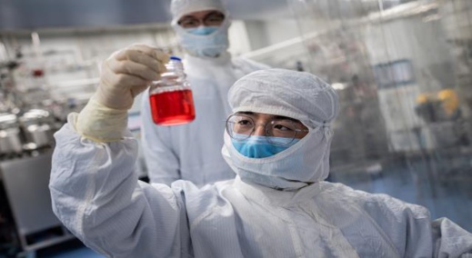 الصين تعلن نجاح التجارب الأولية على البشر لأول لقاح فعال ضد كورونا