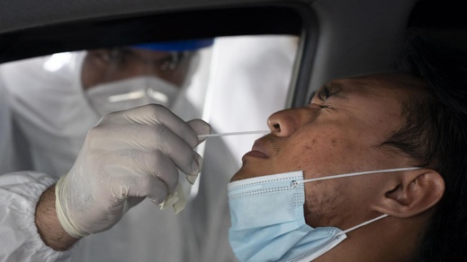 علماء يكشفون.. لماذا يفقد المصابون بفيروس كورونا حاسة الشم ؟ علماء يكشفون.. لماذا يفقد المصابون بفيروس كورونا حاسة الشم ؟