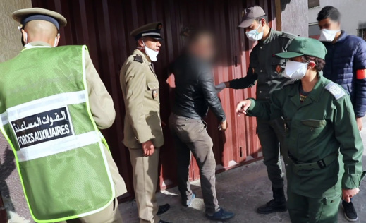 مهنيون بالناظور متخوفون من استغلال أعوان السلطة شرط 50% للابتزاز والارتشاء مهنيون بالناظور متخوفون من استغلال أعوان السلطة شرط 50% للابتزاز والارتشاء