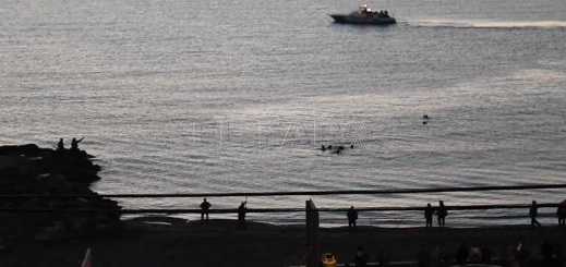   الحرس المدني ينقذ  مغربيا حاول العودة الى المغرب سباحة 