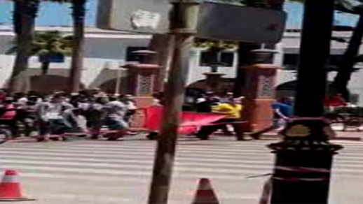 بالفيديو.. احتجاجات في الشمال ضدّ فتح المعامل واستمرار إغلاق "بيوت الله" بالفيديو.. احتجاجات في الشمال ضدّ فتح المعامل واستمرار إغلاق "بيوت الله"