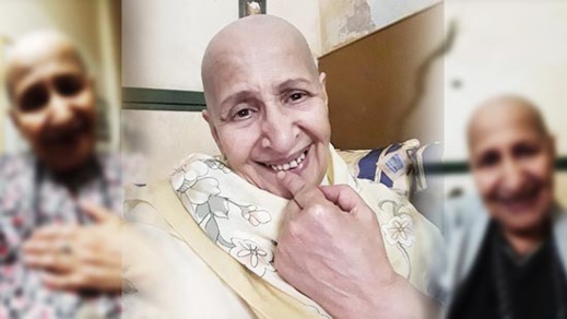 الفنانة عائشة ماهماه تطل على جمهورها حليقة الرأس تضامنا مع مرضى السرطان الفنانة عائشة ماهماه تطل على جمهورها حليقة الرأس تضامنا مع مرضى السرطان