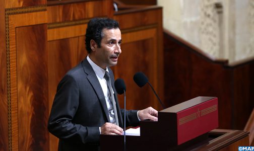 وزير المالية: مواصلة دعم الأسر المتضرّرة من كورونا "معقّدة" وتتطلب 7.5 ملايير درهم وزير المالية: مواصلة دعم الأسر المتضرّرة من كورونا "معقّدة" وتتطلب 7.5 ملايير درهم