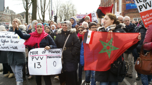 هولندا تحذّر مواطنيها من السفر إلى المغرب وتصنّفه "غير آمن" من كورونا