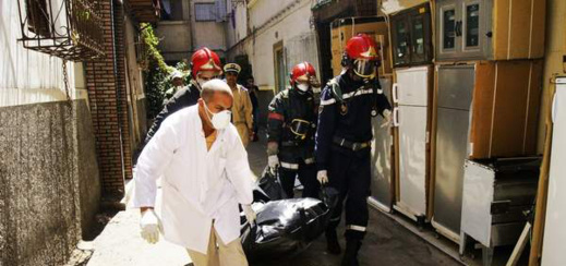 اتهام تاجر حاول الانتحار وجندي في البحرية بقتل مهاجر عالق بالحسيمة اتهام تاجر حاول الانتحار وجندي في البحرية بقتل مهاجر عالق بالحسيمة