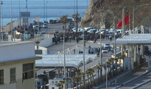 إسبانيا تمدّد إغلاق معابر سبتة ومليلية المحتلتين حتى فاتح غشت المقبل إسبانيا تمدّد إغلاق معابر سبتة ومليلية المحتلتين حتى فاتح غشت المقبل