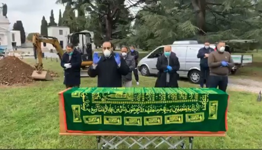 المغرب يسمح بدفن جثامين مواطنيه المتوفين بديار المهجـر في أرض الوطن المغرب يسمح بدفن جثامين مواطنيه المتوفين بديار المهجـر في أرض الوطن