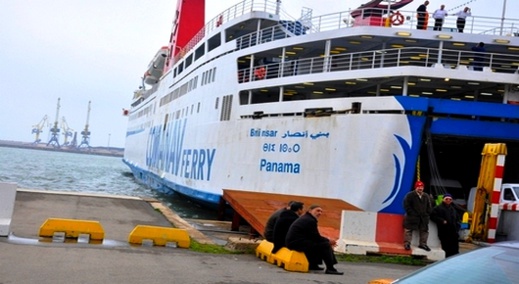 استنفار بميناء بني انصار بعد اكتشاف حالات إصابة مؤكدة بـ "كورونا" وسط مسافرين متجهين صوب فرنسا استنفار بميناء بني انصار بعد اكتشاف حالات إصابة مؤكدة بـ "كورونا" وسط مسافرين متجهين صوب فرنسا