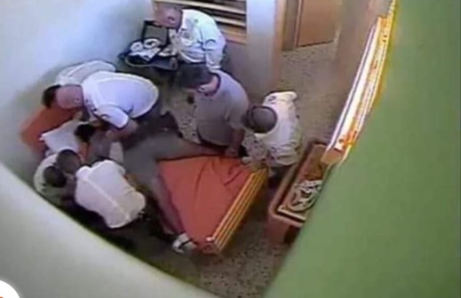 منظمة إسبانية: أطفال وقاصرون مغاربة يتعرّضون للقتل والتعذيب داخل مراكز الإيواء بإسبانيا منظمة إسبانية: أطفال وقاصرون مغاربة يتعرّضون للقتل والتعذيب داخل مراكز الإيواء بإسبانيا