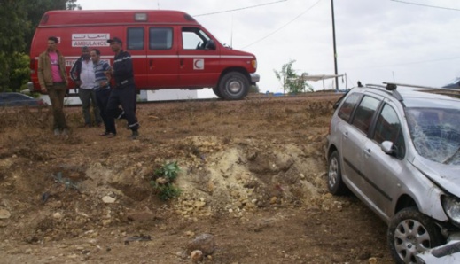 الحسيمة.. مصرع مسنّ وإصابة شخصين في حادثة سير خطيرة الحسيمة.. مصرع مسنّ وإصابة شخصين في حادثة سير خطيرة