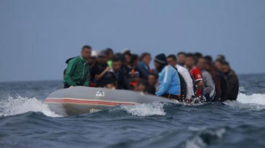 سلطات إسبانيا وأحزابها السياسية تبدي قلقها بعد اعتراض 497 من المهاجرين السريين في 3 أيام فقط سلطات إسبانيا وأحزابها السياسية تبدي قلقها بعد اعتراض 497 من المهاجرين السريين في 3 أيام فقط