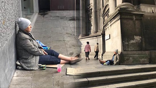 برلمانية ريفية تتحول إلى متسولة في شوارع بلجيكا من أجل كتاب اجتماعي برلمانية ريفية تتحول إلى متسولة في شوارع بلجيكا من أجل كتاب اجتماعي