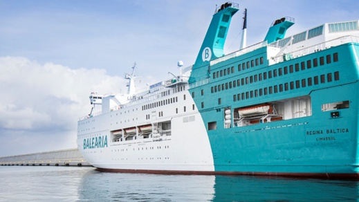 السّلطات الإسبانية تواصل إجلاء مواطنيها بحرا من المغرب رغم إغلاق الحدود السّلطات الإسبانية تواصل إجلاء مواطنيها بحرا من المغرب رغم إغلاق الحدود