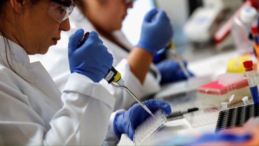 علماء يكتشفون نقطة ضعف في فيروس كورونا قد تقضي عليه علماء يكتشفون نقطة ضعف في فيروس كورونا قد تقضي عليه