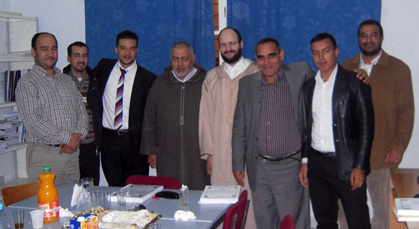 الزميل عبد الوهاب بنعلي ينال شهادة الماستر عن بحثه.. المشاركة السياسية للمسلمين في الغرب الزميل عبد الوهاب بنعلي ينال شهادة الماستر عن بحثه.. المشاركة السياسية للمسلمين في الغرب