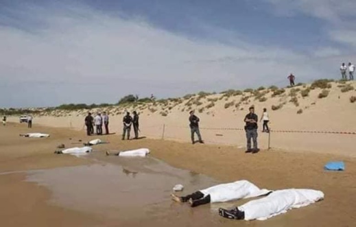 العثور على جثث 7 مهاجرين سريين لفظهم البحر وعزل 40 آخرين كانوا على متن قارب مطاطي