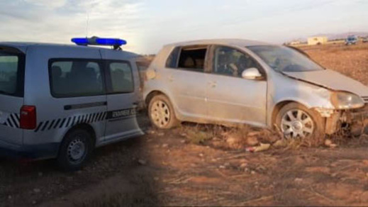 نجاة سيدة من موت محقق بعد إنقلاب سيارتها بين الدريوش وبن الطيب