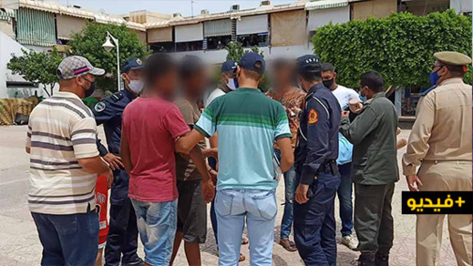 سلطات الناظور تستمر في حملاتها.. لا تسامح مع الممتنعين عن ارتداء الكمامات سلطات الناظور تستمر في حملاتها.. لا تسامح مع الممتنعين عن ارتداء الكمامات