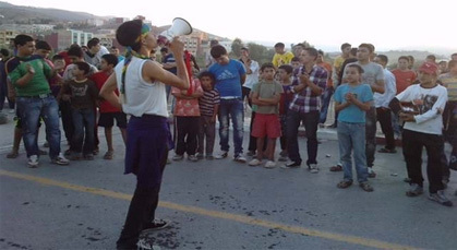 الإفراج عن ناشطين من حركة 20 فبراير ببني بوعياش بعد انقضاء عقوبتهما الحبسية وثالث ينتظر الإفراج عن ناشطين من حركة 20 فبراير ببني بوعياش بعد انقضاء عقوبتهما الحبسية وثالث ينتظر