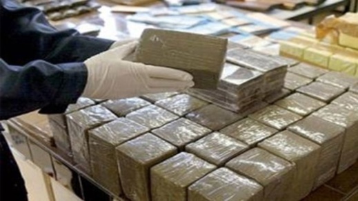 أمن بني أنصار يحجز طن و400 كلغ من الشيرا ومبلغ مالي مهم أمن بني أنصار يحجز طن و400 كلغ من الشيرا ومبلغ مالي مهم