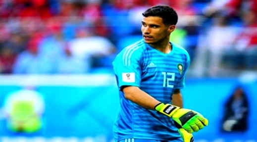 بعد تألقه مع نادي مالقا الإسباني.. العروض تتهاطل على حارس المنتخب الناظوري منير المحمدي بعد تألقه مع نادي مالقا الإسباني.. العروض تتهاطل على حارس المنتخب الناظوري منير المحمدي