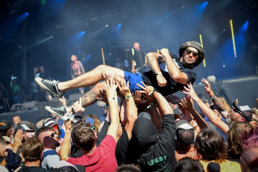 جامعة ألمانية "تدرُس" حفلات موسيقية لاختبار مدى تفشّي كورنا في التجمّعات الكبيرة جامعة ألمانية "تدرُس" حفلات موسيقية لاختبار مدى تفشّي كورنا في التجمّعات الكبيرة