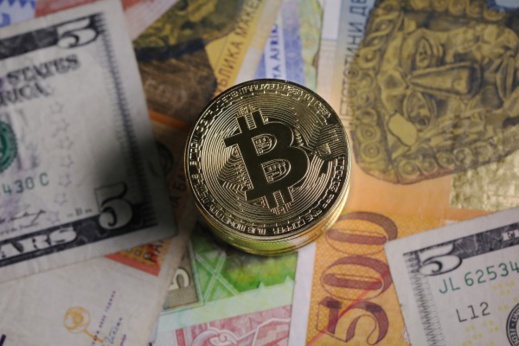 تفكيك شبكة لتهريب الأموال بعد تحويلها إلى نقود "افتراضية" تفكيك شبكة لتهريب الأموال بعد تحويلها إلى نقود "افتراضية"