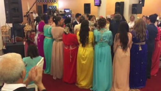 الزواج في زمن كورونا.. شباب ينتهزون الفرصة لدخول القفص الذهبي بأقل التكاليف الزواج في زمن كورونا.. شباب ينتهزون الفرصة لدخول القفص الذهبي بأقل التكاليف