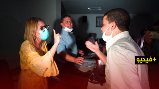 نقاش حاد بين أحكيم والطاهري بسبب دعم الجمعيات نقاش حاد بين أحكيم والطاهري بسبب دعم الجمعيات