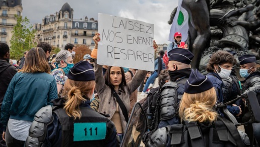 فرنسا.. احتجاجات في باريس ضدّ فرض وضع الكمامات "دون مبرّر"