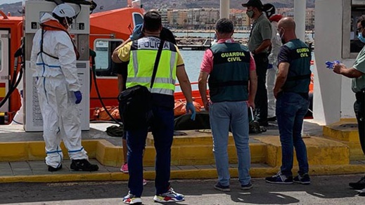 مياه مليلية تلفظ جثة سيدة قضت نحبها غرقا في البحر مياه مليلية تلفظ جثة سيدة قضت نحبها غرقا في البحر