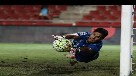 الريفي منير المحمادي حارس المنتخب المغربي يسافر الى تركيا للالتحاق بفريقه الجديد الريفي منير المحمادي حارس المنتخب المغربي يسافر الى تركيا للالتحاق بفريقه الجديد