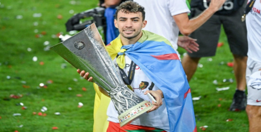 الريفي منير الحدادي يصاب بفيروس كورونا الريفي منير الحدادي يصاب بفيروس كورونا