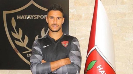 بالصور.. الريفي منير المحمدي يلتحق بفريقه التركي في تجربة جديدة بالصور.. الريفي منير المحمدي يلتحق بفريقه التركي في تجربة جديدة