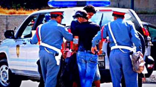 الدريوش.. عناصر الدرك الملكي تعتقل متهما باغتصاب مختلة عقلياً الدريوش.. عناصر الدرك الملكي تعتقل متهما باغتصاب مختلة عقلياً