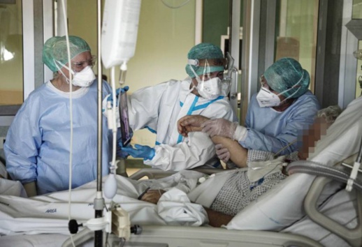 سيقتل 47 ألفا بنهاية 2020 بمعدل 1000 يوميا.. أمريكيون يتنبّؤون بسيناريو "مرعب" لكورونا بالمغرب سيقتل 47 ألفا بنهاية 2020 بمعدل 1000 يوميا.. أمريكيون يتنبّؤون بسيناريو "مرعب" لكورونا بالمغرب