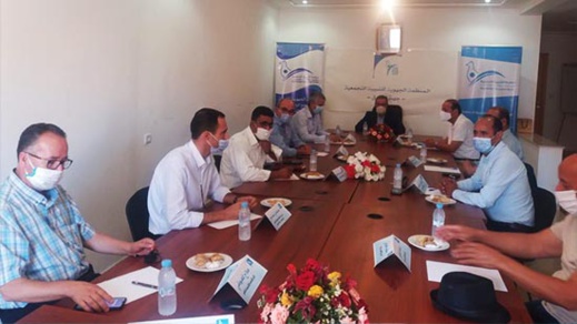 حزب الأحرار يدعو الحكومة إلى مضاعفة مجهوداتها لتجاوز الانعكاسات السلبية للوضع الاقتصادي والإجتماعي بالجهة الشرقية حزب الأحرار يدعو الحكومة إلى مضاعفة مجهوداتها لتجاوز الانعكاسات السلبية للوضع الاقتصادي والإجتماعي بالجهة الشرقية