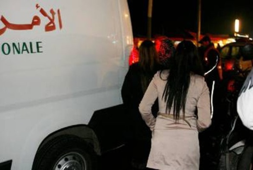 مضيفة طيران قدّمت فتاة قاصرا لشقيقها "هدية" في عيد ميلاده لاغتصابها.. والشرطة تعتقلها مضيفة طيران قدّمت فتاة قاصرا لشقيقها "هدية" في عيد ميلاده لاغتصابها.. والشرطة تعتقلها