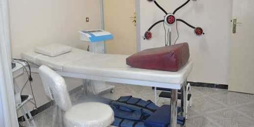 توضيح.. مركز الترويض بـ"لعري الشيخ" المغلق بسبب كورونا مرفق عام تابع للمستشفى الحسني توضيح.. مركز الترويض بـ"لعري الشيخ" المغلق بسبب كورونا مرفق عام تابع للمستشفى الحسني