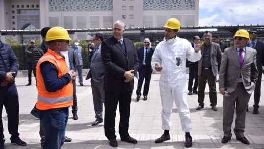 إجراءات استعجالية "صارمة" من عامل وجدة لحد تفشي فيروس كورونا إجراءات استعجالية "صارمة" من عامل وجدة لحد تفشي فيروس كورونا