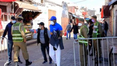 بعد الإغلاق.. مغاربة "يتمرّدون" على الإجراءات الرسمية لمواجهة كورونا بعد الإغلاق.. مغاربة "يتمرّدون" على الإجراءات الرسمية لمواجهة كورونا